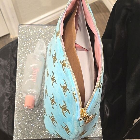 Juicy Couture JC Gold Foiled Logo Velour Cosmetic Pouch - Picture 5 of 6